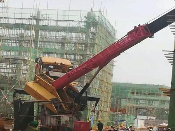长兴岛临港工业区吊车租赁电话_吊车出租后应该留意哪些安全问题